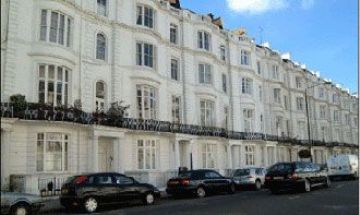 Kensington flat for rent
